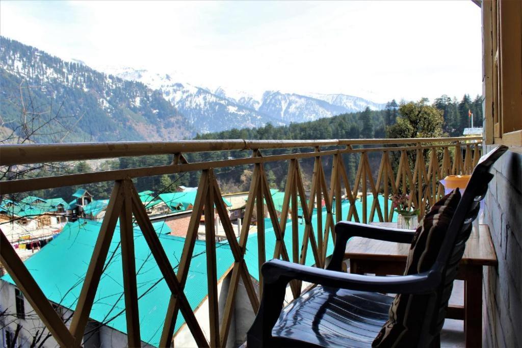 Upclimb Longstay For Bus Or Taxi Only Guests Manāli Exteriör bild